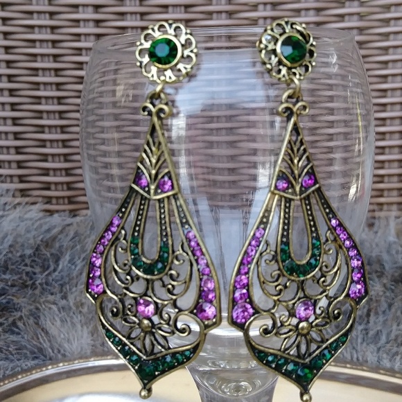 🌟NWOT🌟Statement Earrings - Picture 3 of 8
